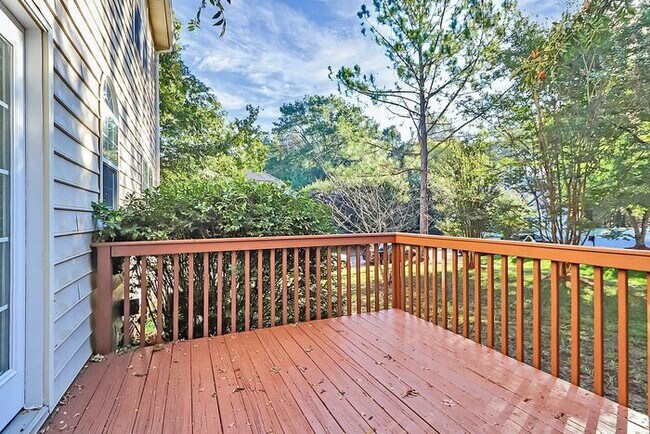 Building Photo - Wonderfully Updated 4BD/2.5BA Cul-de-Sac Home!