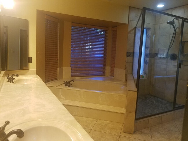 Building Photo - 1957 E Citation Ln