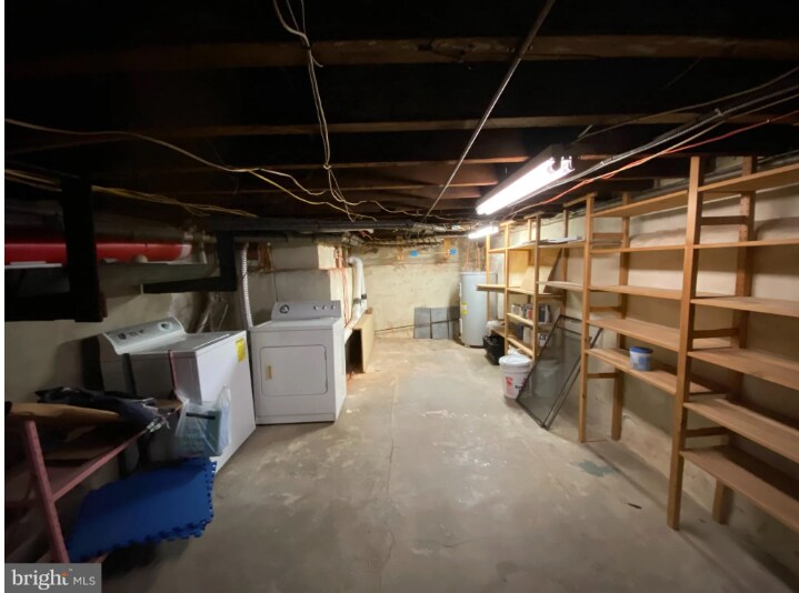 Building Photo - 2561 Sepviva St