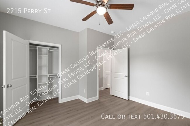 Building Photo - 2215 Perry St