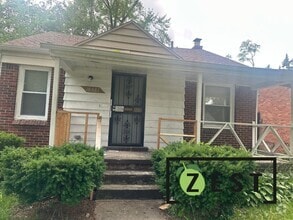 Building Photo - Charming 2 BDRM Detroit Home with Garage &...