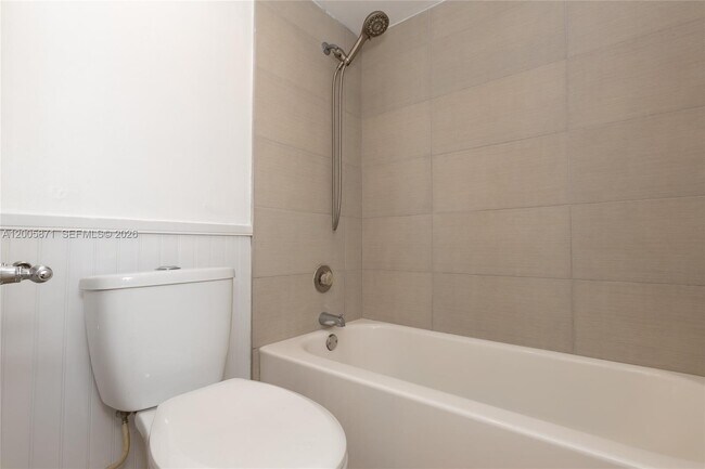 Building Photo - 10500 SW 108th Ave