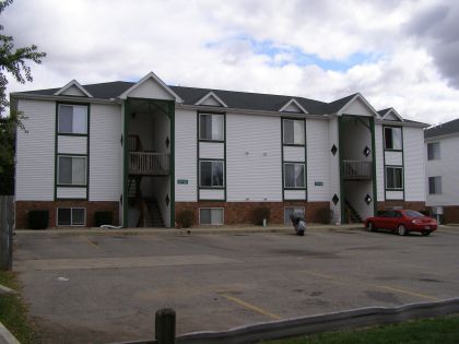 Building Photo - Mallard and HI-TEC Apartments