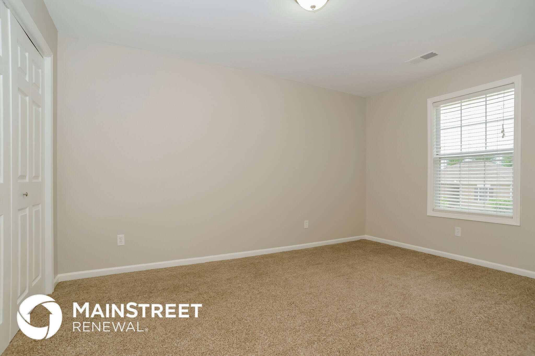 Building Photo - 11006 Highview Rd