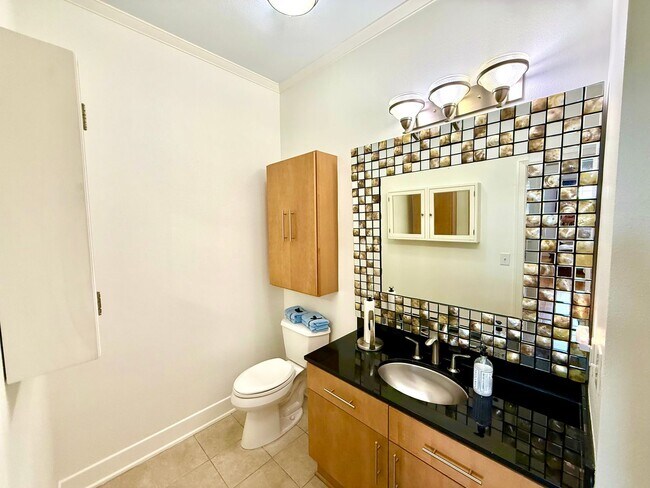 Building Photo - Pristine 1 bedroom, 1 bath in Perkins Rowe