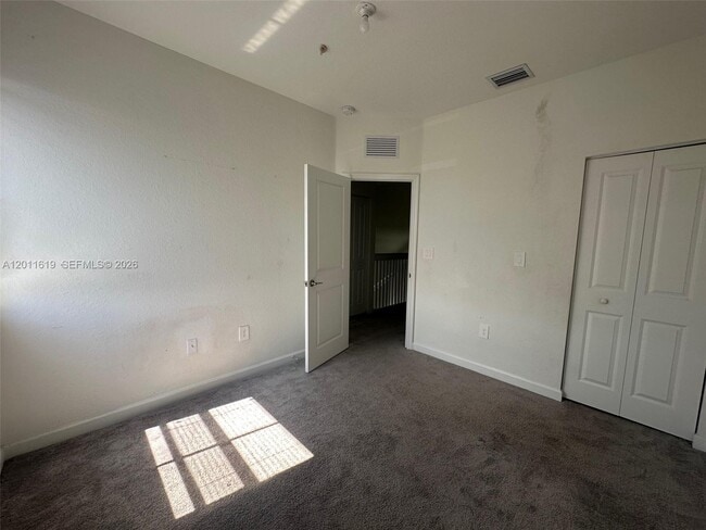 Building Photo - 1684 SE 26th Ter