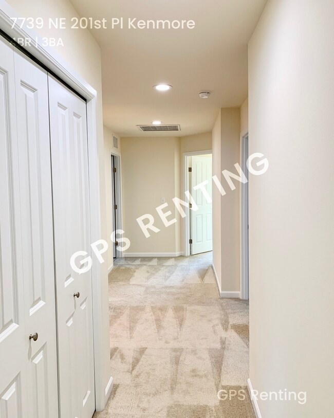 Building Photo - 7739 NE 201st Pl