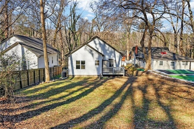 Building Photo - 991 Ada Ave NW