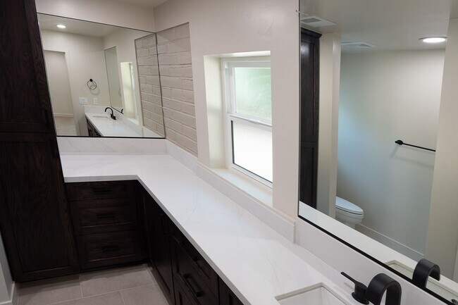 Building Photo - Beautiful Cameron Park New Build!