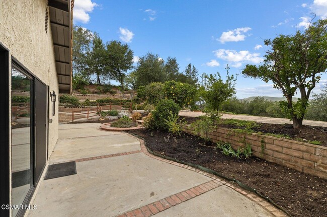 Building Photo - 822 Rim Crest Dr