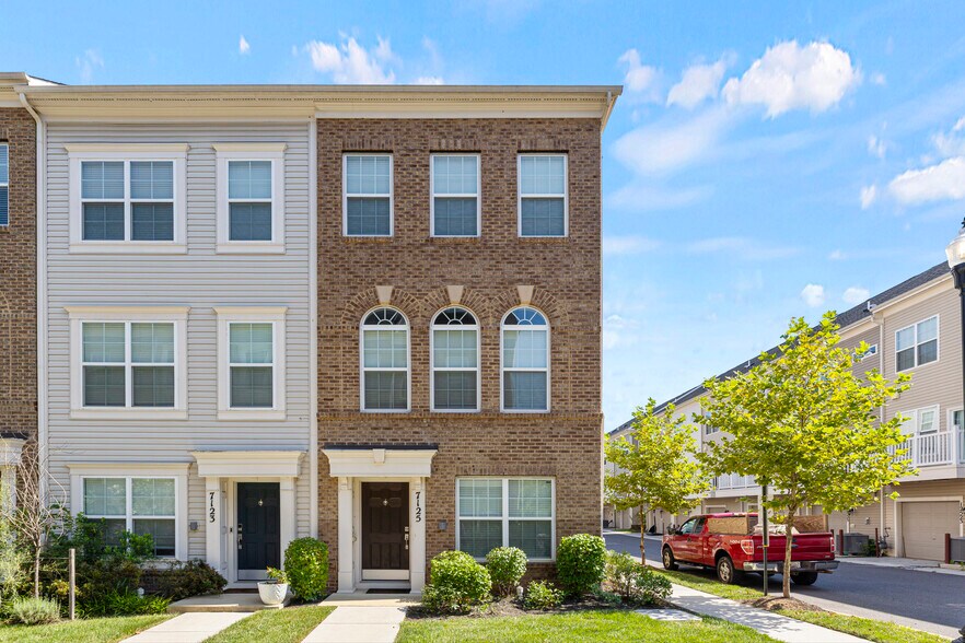 Exterior - 7125 Rowlock Aly
