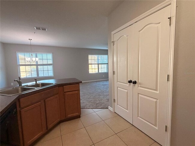 Building Photo - 3520 Seneca Club Loop