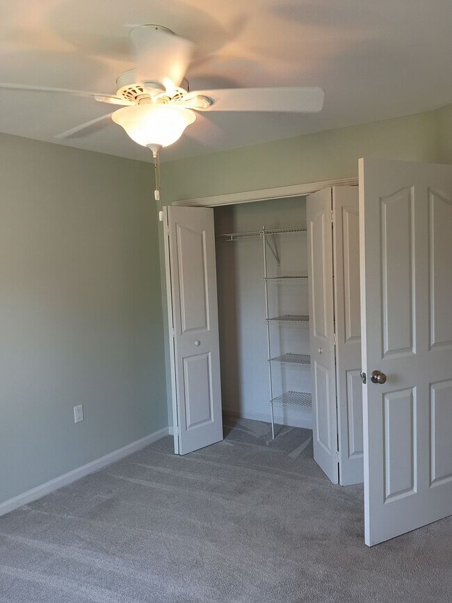 Building Photo - BRIDGEPORT