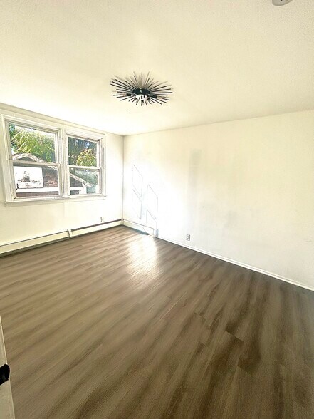 Room 3 - 205 N 16th St
