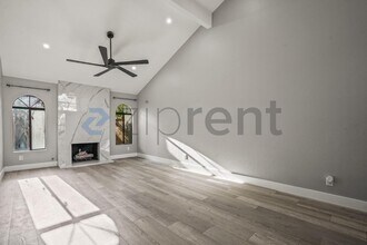 Building Photo - 16810 Picadilly Ln