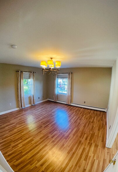 Building Photo - 634 East St