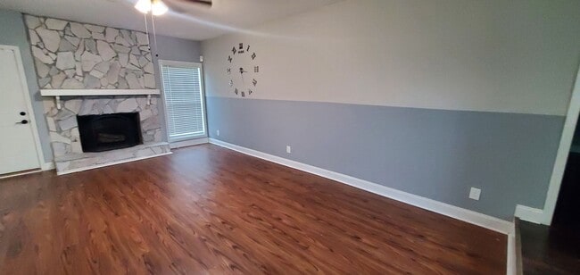 Building Photo - 1401 Carnsmore Dr