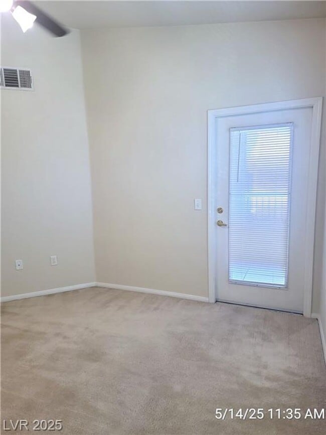 Building Photo - POPULAR FLOORPLAN IN A DESIREABLE GATED CO...