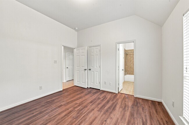 Building Photo - 6307 Teal Mist Ln