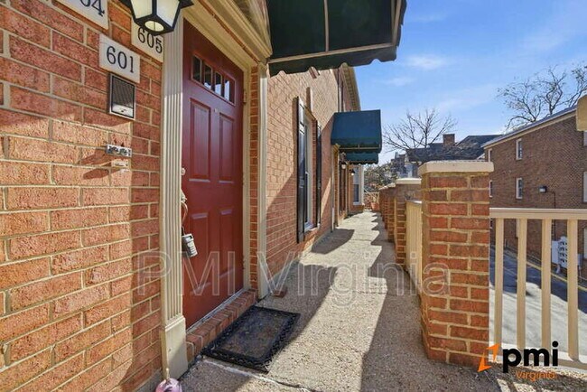 Building Photo - 1210 Stockley Gardens