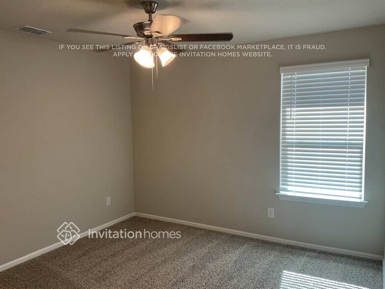 Building Photo - 433 Blanco Dr