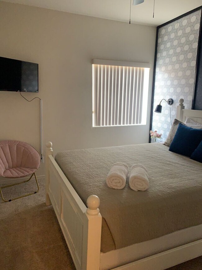 Building Photo - Community Beach and Boat Launch