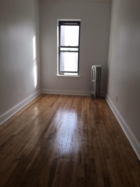 Building Photo - 149 E 149th St