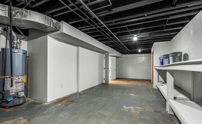 Building Photo - 400 Newman Way