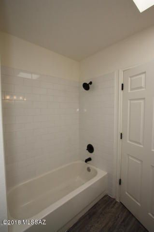 Building Photo - 3039 S Carmona Dr