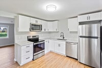 Building Photo - 5110 Diamond Blvd SW