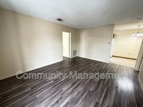 Building Photo - 5137 Weston