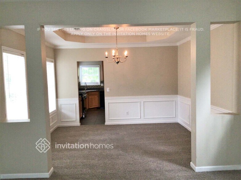 Building Photo - 4029 Saddlebrook Creek Dr