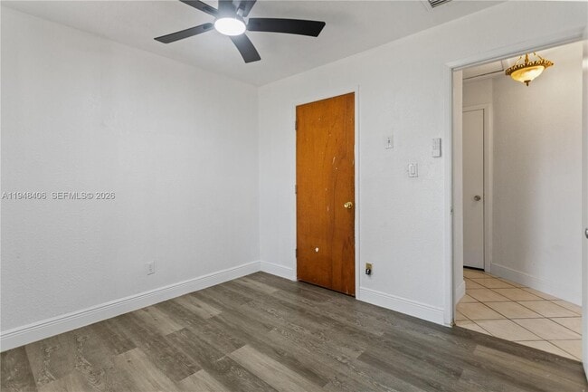 Building Photo - 3521 NW 18th Pl