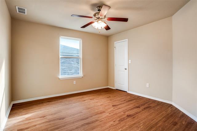 Building Photo - 811 E College St