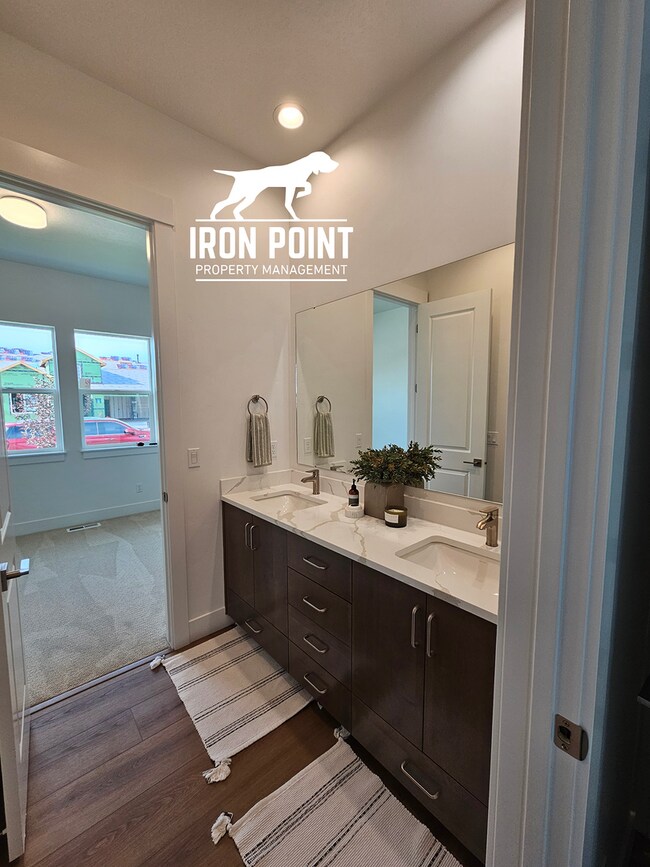 Building Photo - Brand New 4bed/3 bath home w/office, 2 car extended bay garage & all appliances included.