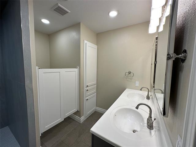 Building Photo - 104 Kingswood Dr