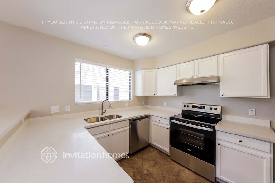 Building Photo - 20463 N 37th Ave