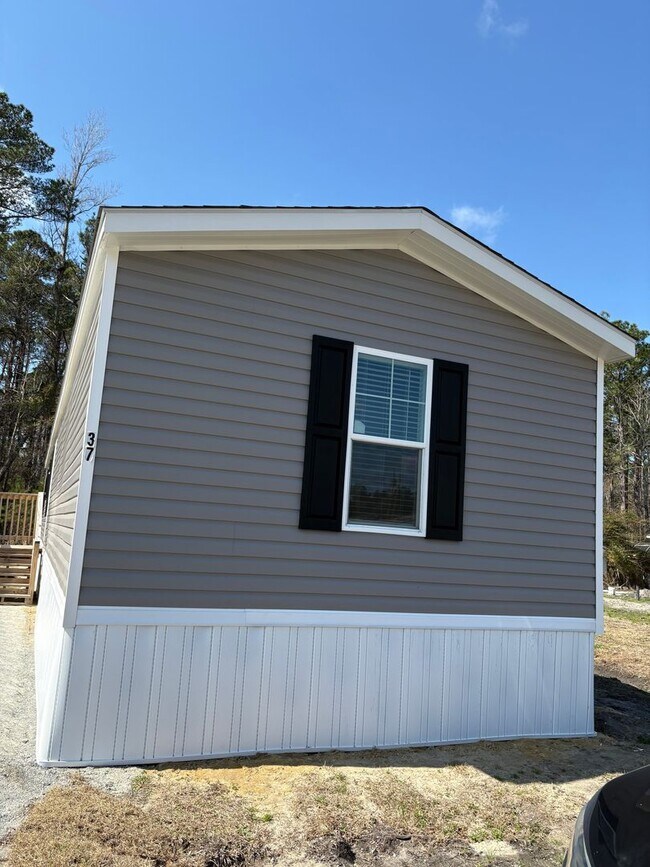 Building Photo - 127 Hubert Blvd