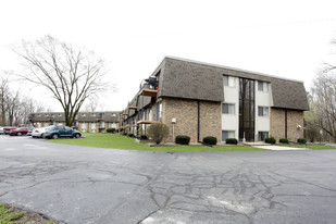 Building Photo - Deer Run Apartments