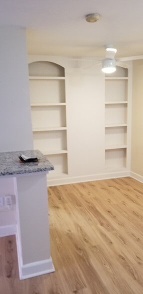 Bedroom Nook - 1121 ARLINGTON