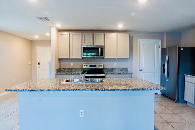 Building Photo - 11730 White Willow Ln