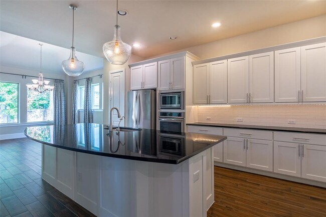 Building Photo - 31226 Shady Arbor Ln