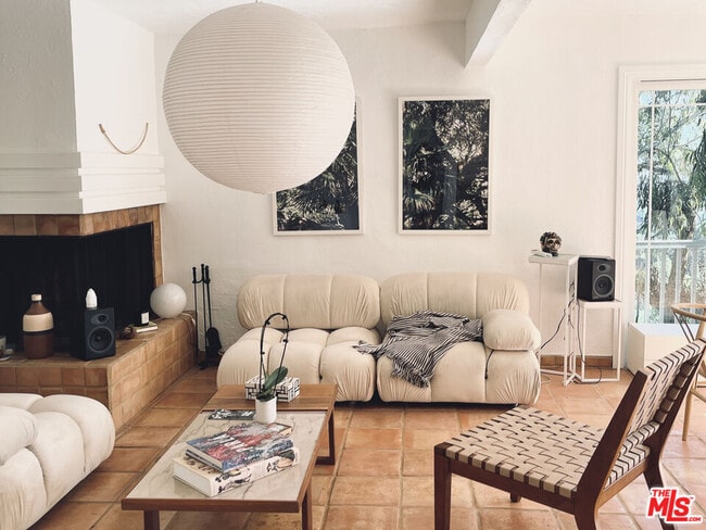 Building Photo - 640 Rome Dr