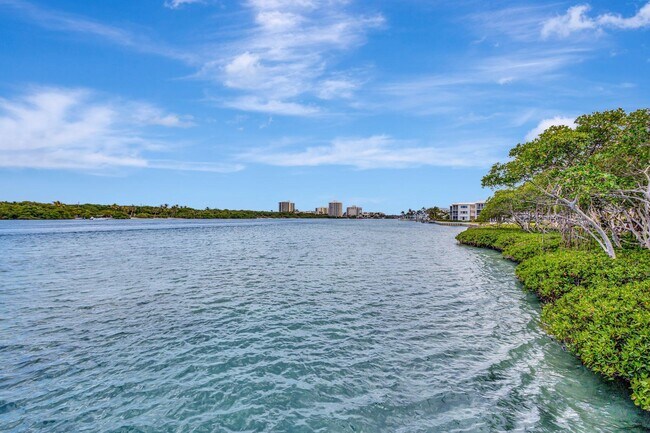 Building Photo - 200 Waterway Rd