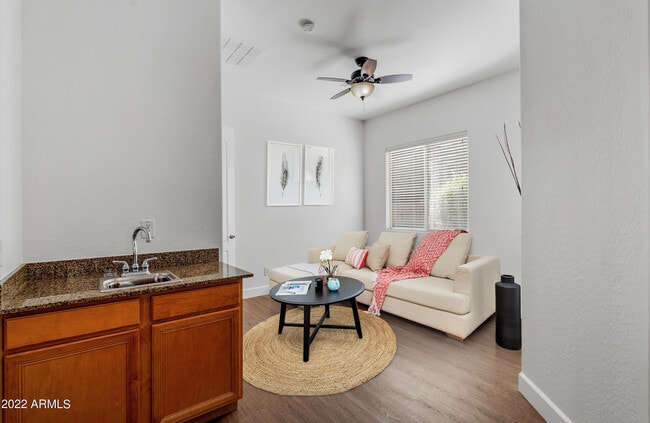 Building Photo - 2413 W Sienna Bouquet Pl