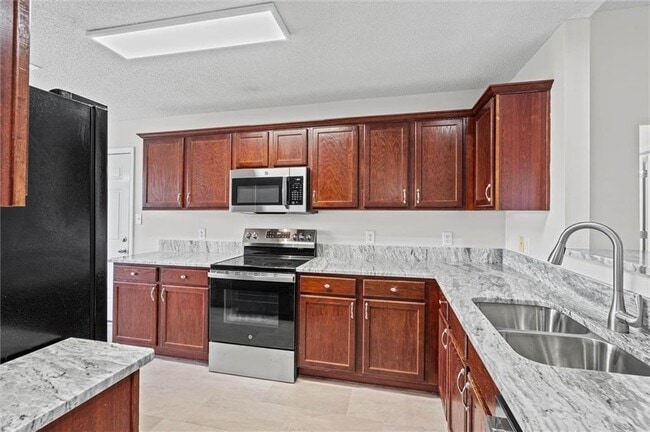 Building Photo - 2074 Spring Grove W