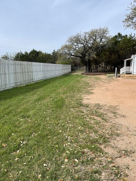 Building Photo - 3656 FM 2657