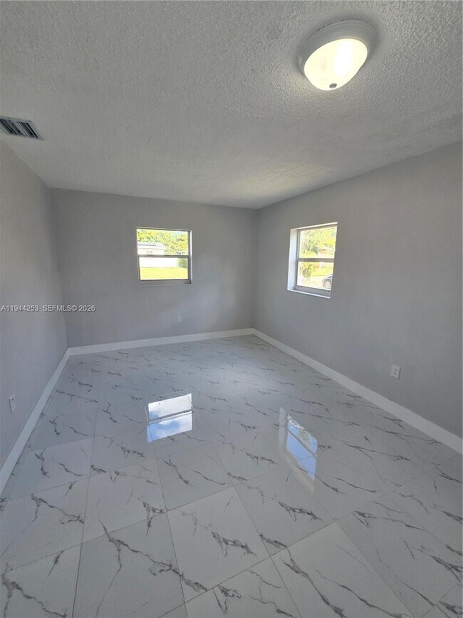 Building Photo - 1320 NE 211th Terrace