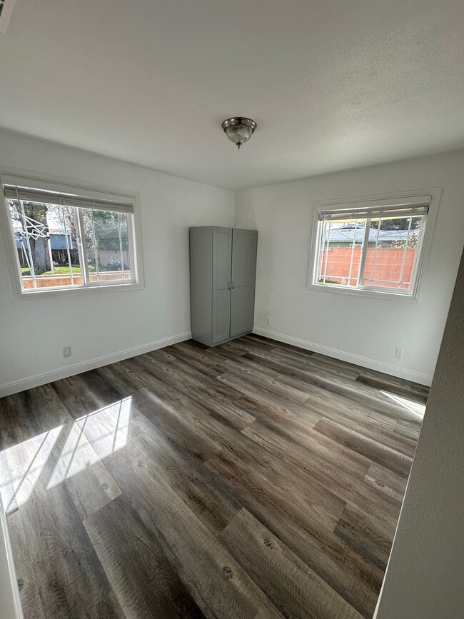 Building Photo - 12603 Jerome Ln