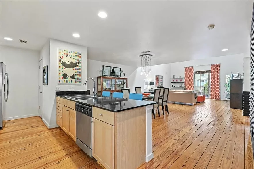 Building Photo - 2809 Crawford St